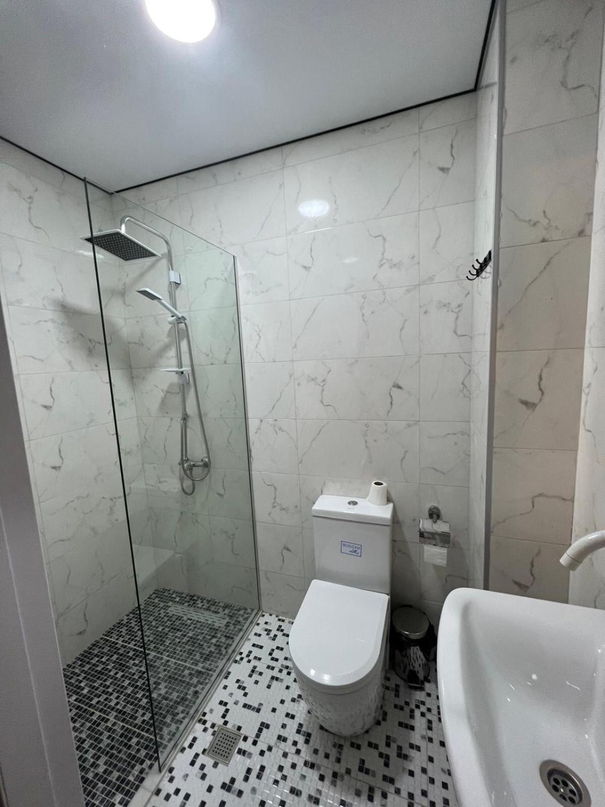 Natali Boutique Hotel Тбилиси Стая снимка